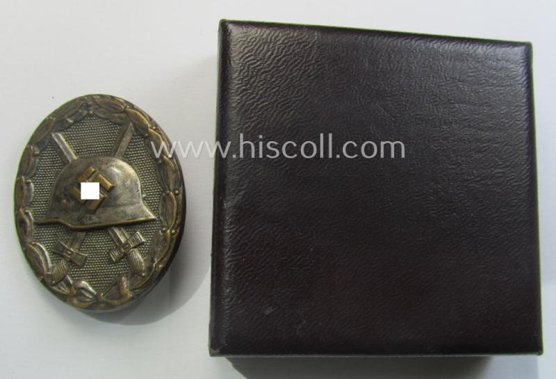 'Verwundeten-Abzeichen in Silber' being a fairly luxuriously-styled, non-maker-marked- and/or typical 'Buntmetall'-based example that comes stored in its generic, etui as issued and/or recently found