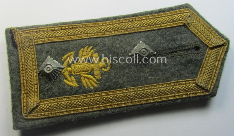 Single, 'cyphered'- (and I deem early- ie. mid-war-period) WH (Kriegsmarine) NCO-type shoulderstrap as was intended for usage by an: 'Oberfeldwebel eines Küsten-Artillerie-Rgts.'