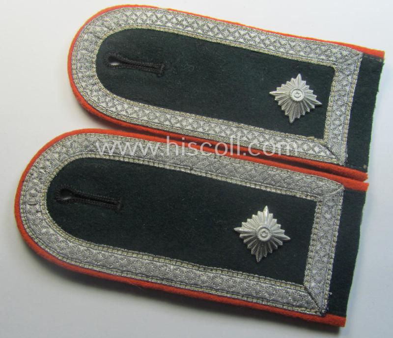 Pair of WH (Heeres) pre- ie. (early-) war-period (ie. 'M36 o. M40'-pattern-) NCO-type shoulderstraps: 'Feldwebel der Feldgendarmerie-Trpn.'