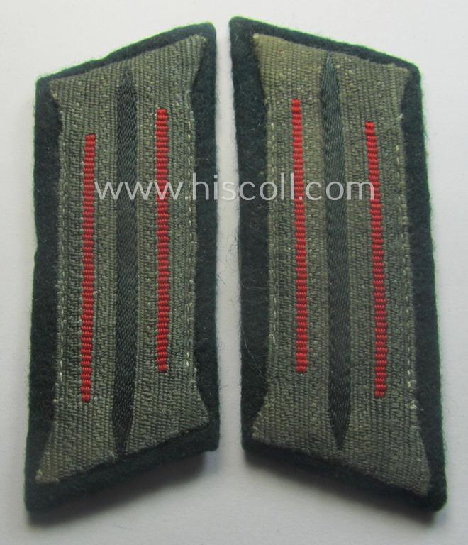 Fully matching pair of pre- (ie. early-war-) period WH (Heeres) 'M36' (ie. 'M40'-) type collar-patches (ie. 'Einheitskragenspiegel') as piped in bright-red-coloured branchcolour as intended for usage by a: 'Soldat der (Sturm-)Artillerie-Trpn.'