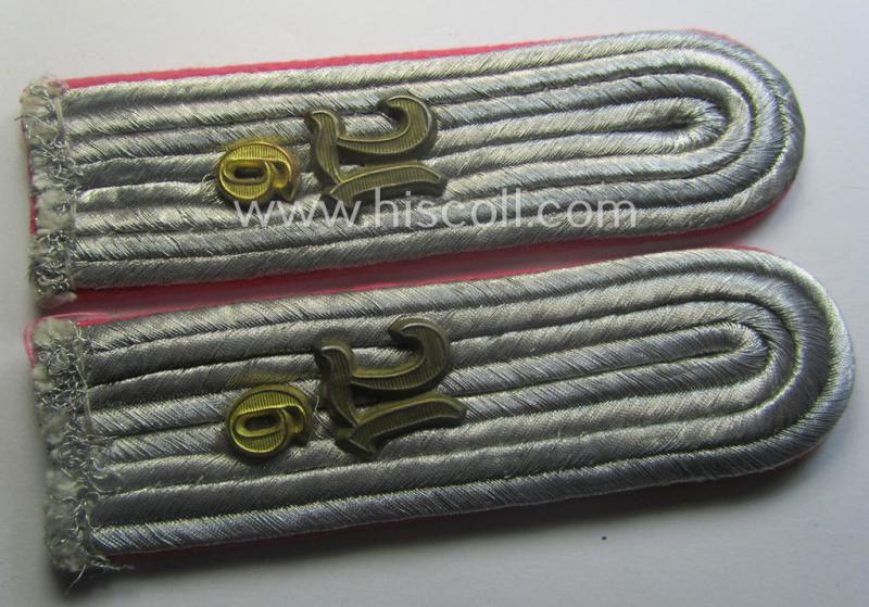 Pair of - truly used- and/or worn! - WH (Heeres) 'cyphered' officers'-type shoulderboards as was intended for a: 'Leutnant u. Mitglied des Panzer-Aufklärungs-Abtlgs. 6'