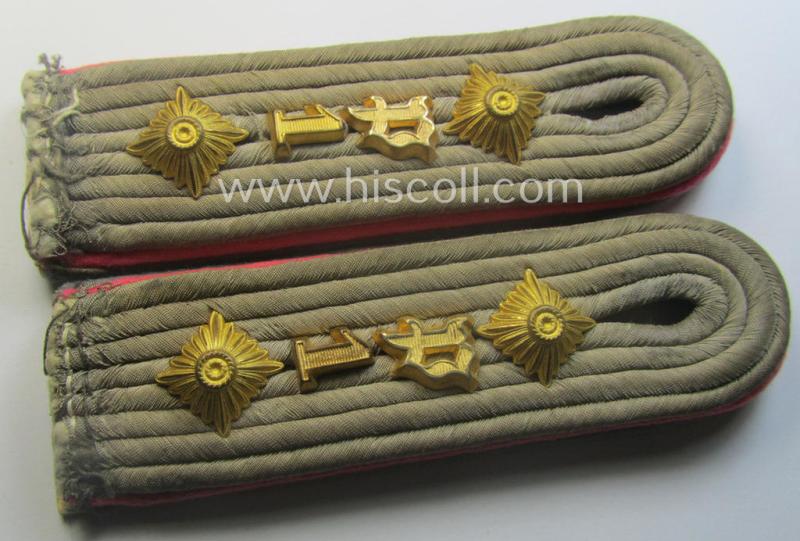 Pair of WH (Heeres) 'cyphered' officers'-type shoulderboards: 'Hauptmann der Reserve des Panzerjäger-Abts. 1' (having a rarely seen pair of smaller-sized 'P'-cyphers ie. 'Ziffern' period-attached)
