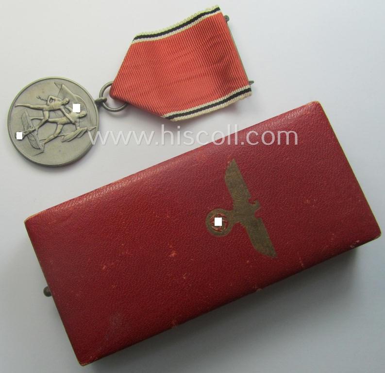 WH Austrian-occupation- (ie. 'Anschluss'-) medal: '13. März 1938' being a very attractive (and hardly tarnished) example that comes stored in its bright-red-coloured- and/or typical non-maker-marked etui as issued