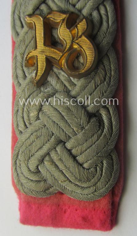 Single - and actually rarely found! - WH (Heeres) 'cyphered', officers'-type shoulderboard: 'Major eines Panzerzuges'