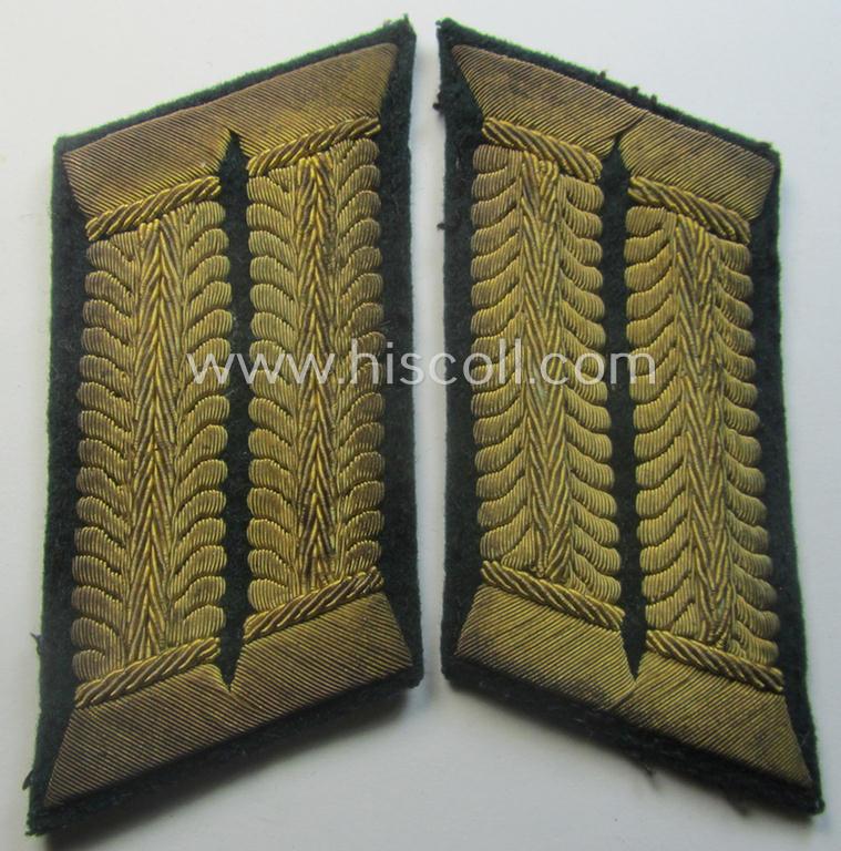 Moderately used - fully matching and rarely seen! - pair of WH (Heeres) hand-embroidered, officers'-type collar-tabs (ie. 'Kragenspiegel für Stabs-Offiziere') as was specifically intended for an officer serving within the: 'OKW o. Generalsstab'