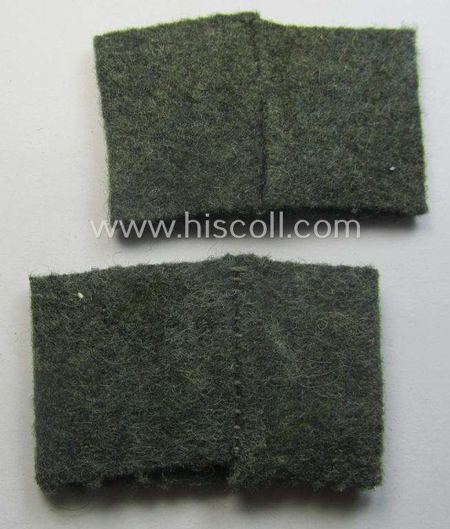 Pair of WH (Heeres) 'Nachrichten'-related, 'Schulterstück-Überschuben': 'Soldat des Nachrichten-Abtlgs. 33'