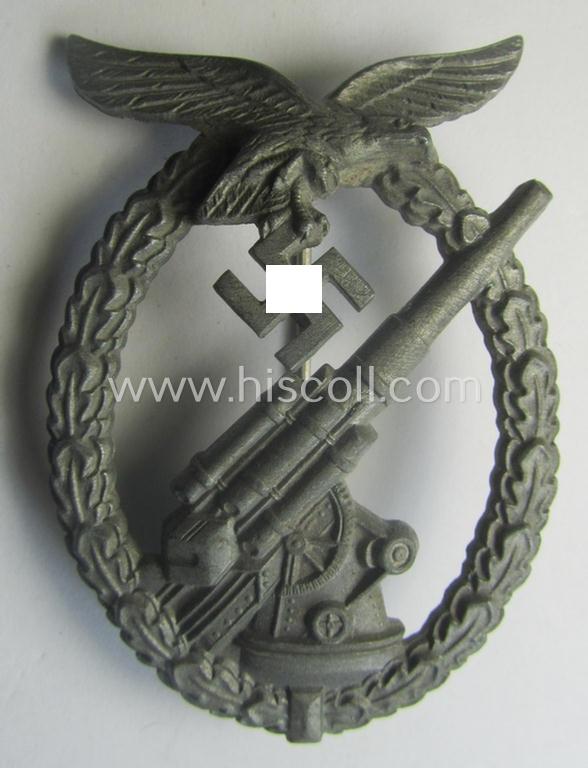 Later-war period- and/or typical 'Feinzink'-based- example of a maker- (ie. 'GB'-) marked, WH (Luftwaffe) 'Flakkampfabzeichen' (or: airforce anti-aircraft badge) being a detailed example as was produced by the: 'Gustav Brehmer'-company