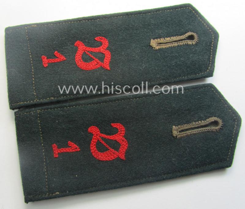 Early- (ie. pre-) war-period WH (Heeres) 'M36'- (ie. 'M40'-) pattern (pointed-styled) 'cyphered', EM-type shoulderstraps as was intended for a: 'Soldat u. Mitglied des Art.-Beobachtungs-Abtlgs.1'