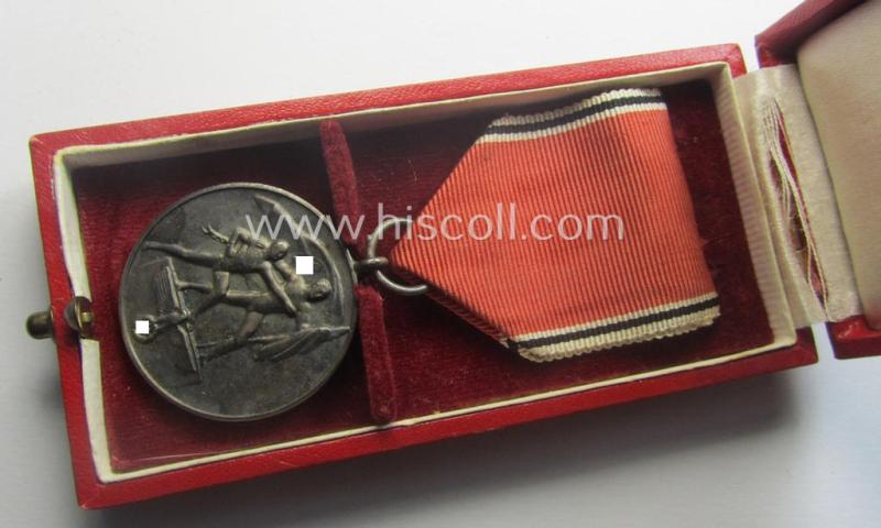 WH Austrian-occupation- (ie. 'Anschluss'-) medal: '13. März 1938' being a very attractive (albeit somewhat tarnished) example that comes stored in its bright-red-coloured- and/or typical non-maker-marked etui as issued