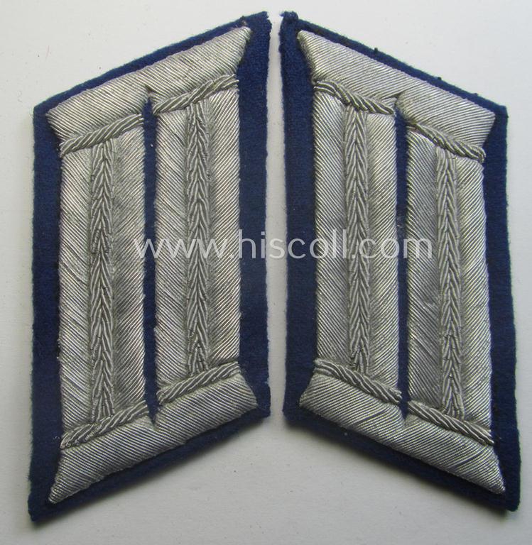Pair of WH (Heeres) officers'-type, so-called: 'Waffenrock'- (ie. dress-) collar-tabs (ie. 'Kragenspiegel'): 'Offizier o. Arzt eines Sanitäts-Abts. o. Rgts.'