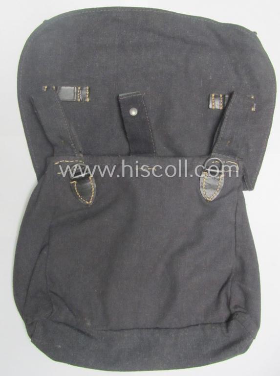 Mid- ie. later-war-period, so-called: 'M31'-type, WH (Luftwaffe) 'Brotbeutel' being a non-maker-marked example that comes in a 'virtually mint- ie. unissued' condition