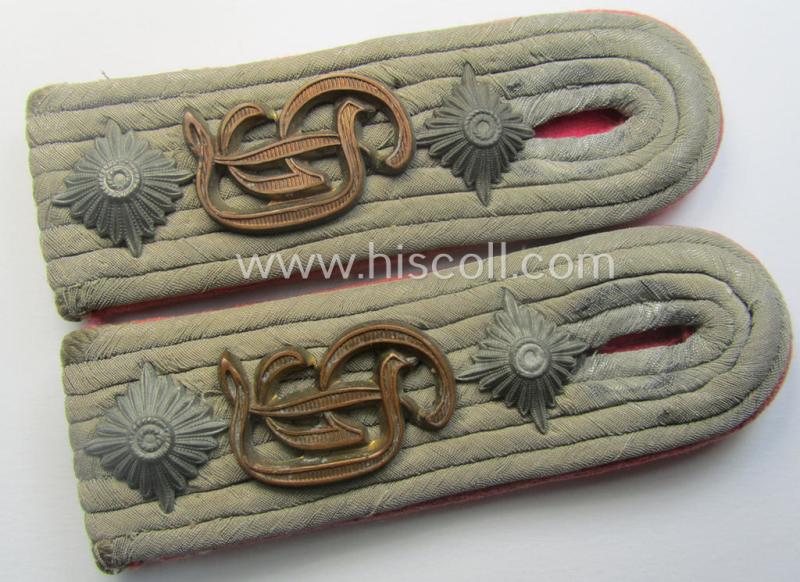 Truly used- and/or tunic-removed - and/or fully matching! - pair of WH (Heeres) officers'-type, neatly 'cyphered' shoulderboards as was intended for usage by a: 'Hauptmann der Pz-Truppen' who served within the 'GrossDeutschland'-Div.