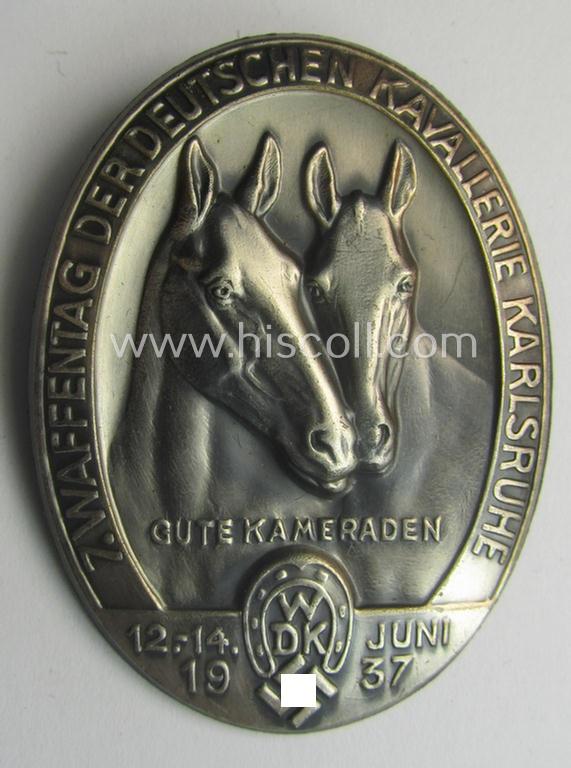 Commemorative 'Waffenring Deutscher Kavallerie'- (ie. 'WDK'-) related 'tinnie' depicting two horses coupled with the text: 'Gute Kameraden' and '7. Waffentag der deutschen Kavallerie - Karlsruhe - 12.-14. Juni 1937'