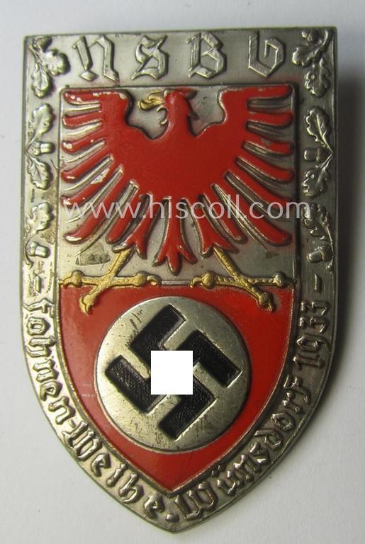 Commemorative - and neatly multi-coloured! - N.S.B.O.- (ie. national-socialist students'-league-) related 'tinnie' depicting an illustration of an eagle-device and swastika coupled with the text: 'N.S.B.O.-Fahnenweihe - Wünsdorf - 1933'