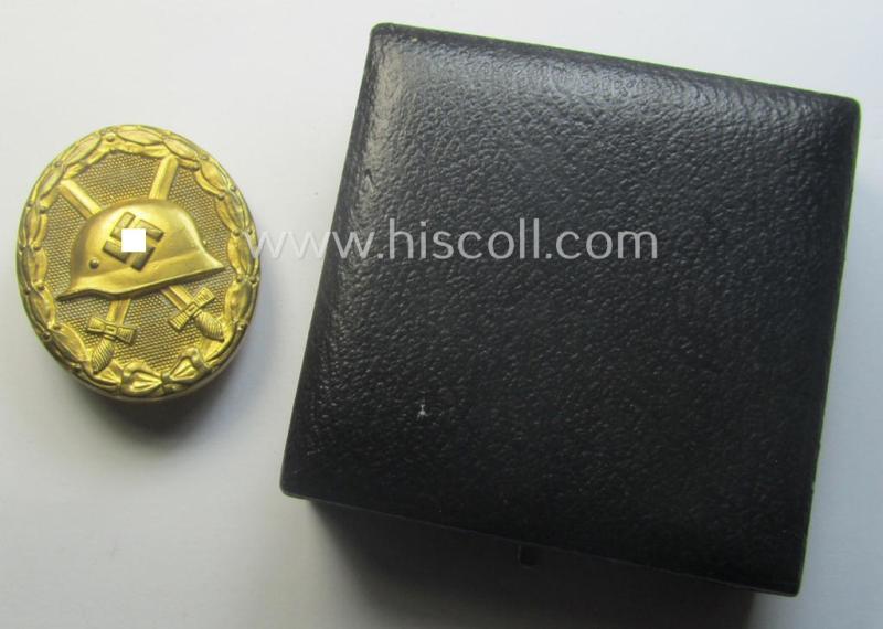 'Verwundeten-Abzeichen in Gold' being a clearly maker- (ie. '30'-) marked- and typical 'Buntmetall'-based (ie. 'flat-pinned'!) example that comes stored in its maker- (ie. 'Hauptmünzamt - Wien'-) marked etui as issued