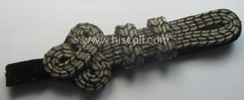 Single - but nevertheless rarely found! - specific FAD (ie. 'Freiwilligen Arbeitsdienst') high-ranked, officers'-type shoulderboard (being of the pattern as was used in the period between 1932-36) as was intended for a: 'FAD-Gauarbeitsführer'