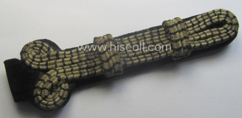 Neat - regrettably single but nevertheless scarcely found! - specific FAD (ie. 'Freiwilligen Arbeitsdienst') officers'-type shoulderboard (being of the pattern as was used in the period between 1932-36) as was intended for a: 'FAD-Oberstfeldmeister'