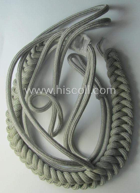 Bright-silver-toned, WH (Luftwaffe): 'Paradefangschnur für Adjutanten' (ie. adjutants'-aiguillette) that comes in a very nice- (ie. still 'virtually mint'-), condition