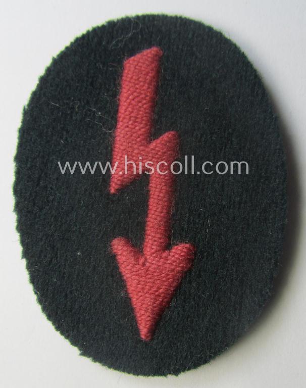 WH (Heeres) trade- and/or special-career insignia ie. hand-embroidered signal-blitz: 'Panzer- o. Panzerjäger-Trpn.'