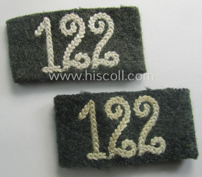 Pair of WH (Heeres) 'Infanterie'-related, 'Schulterstück-Überschuben': 'Soldat des Infanterie-Rgts. 122'