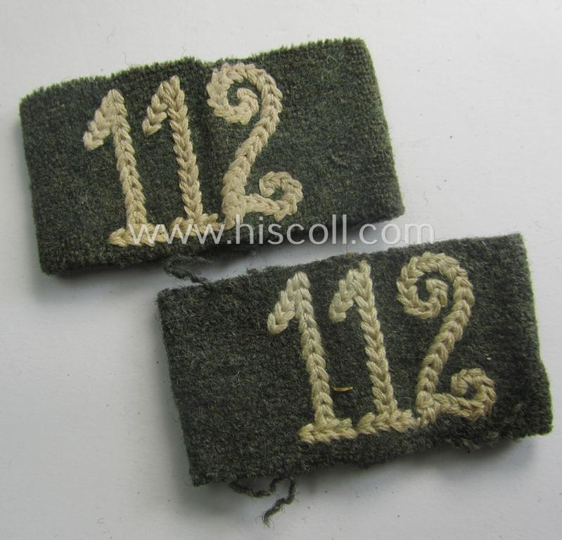 Pair of WH (Heeres) 'Infanterie'-related, 'Schulterstück-Überschuben': 'Soldat des Infanterie-Rgts. 112'
