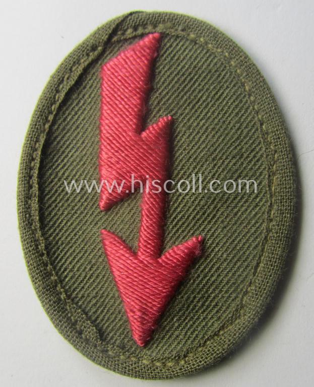 WH (Heeres) 'tropical-styled', trade- and/or special-career insignia (or: 'Signal Blitz') as was intended for a soldier who served within the: 'Pz- o. Panzerjäger-Trpn.'