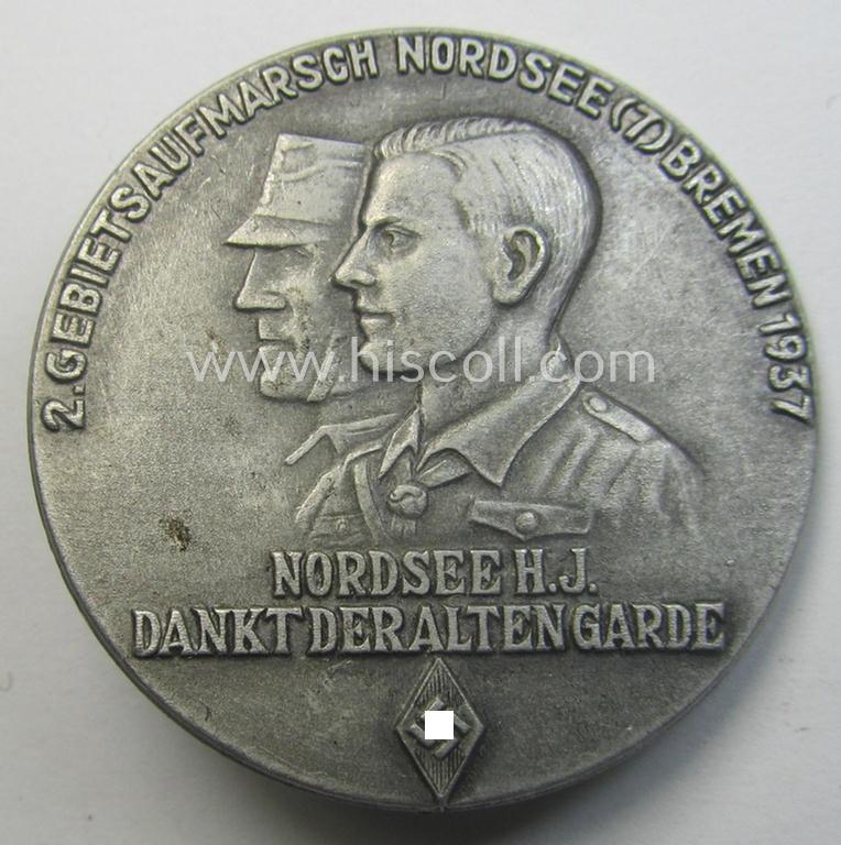 Commemorative, 'HJ'-related 'tinnie' being a maker- (ie. 'W. Jäger'-) marked example depicting the text: '2. Gebietsaufmarsch - Nordsee (7) Bremen - 1937 - Nordsee H.J. Dankt der alten Garde'