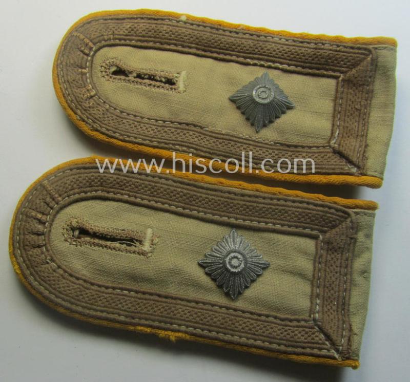 Pair of - truly used- and/or worn! - WH (Luftwaffe) 'tropical-styled' NCO-type shoulderstraps (as was specifically for usage on the tropical-shirts ie. tunics) as was intended for usage by an: 'Feldwebel der Flieger- o. Fallschirm-Trpn.'