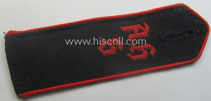 Superb - and rarely encountered! - red-piped, so-called: 'Allgemeine' HJ ('Hitlerjugend') shoulderstrap as was intended for a student who served within one of the: 'Adolf Hitler Schulen'