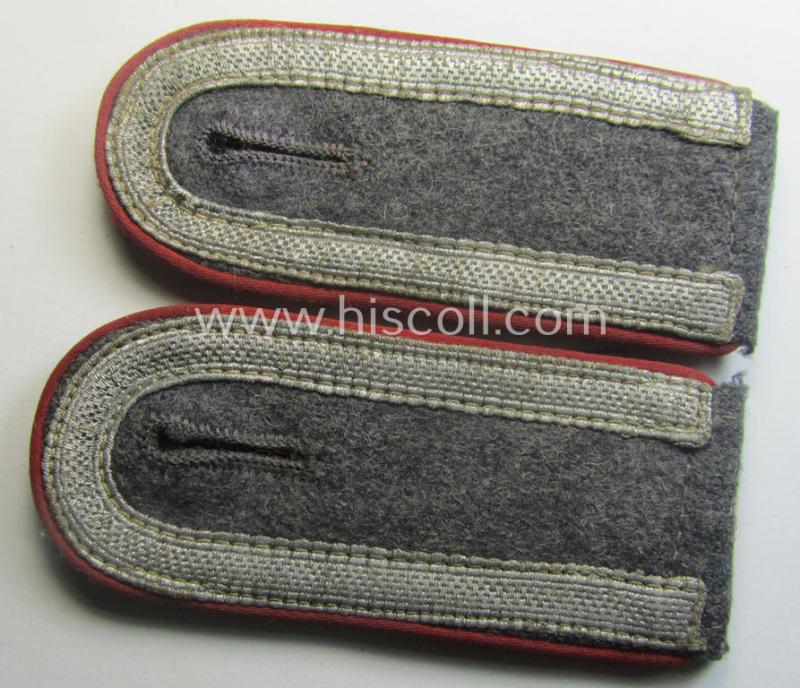 Pair of WH (Luftwaffe) NCO-type shoulderstraps as piped in the bright-red branchcolour as was intended for an: 'Uffz. o. Unterwachtmeister der Flak-Art.-Trpn.'