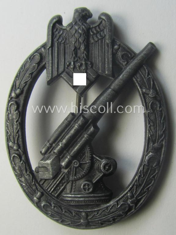 Superb - and actually rarely encountered! - 'Heeres-Flakkampf-Abzeichen' being a clearly maker- (ie. 'HA'-marked- and/or zinc- (ie. 'Feinzink'-) based specimen as was produced by the maker (ie. 'Hersteller') named: 'Hermann Aurich'