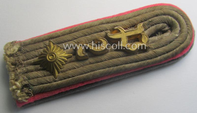 Single, WH (Heeres) 'cyphered', officers'-type shoulderboard: 'Oberleutnant der Reserve des Panzerjäger-Abtlgs. 2'