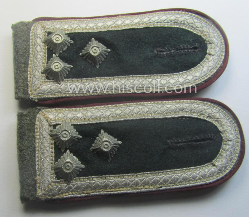 Unusual - and fully matching! - pair of WH (Heeres), early-war-period- (ie. 'M36 o. M40'-pattern) NCO-type shoulderstraps as was intended for - and worn by! - a: 'Stabsfeldwebel eines (Nebel)Werfer-Rgts.'