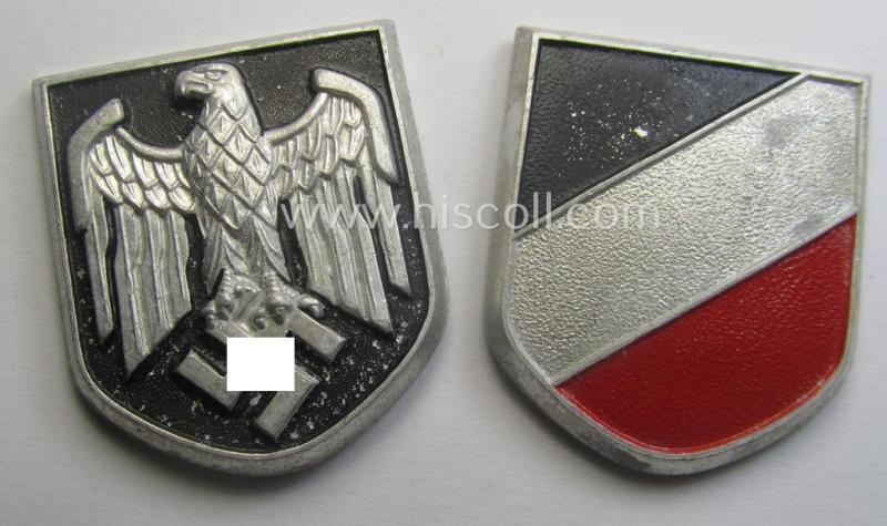 'Virtually mint ie. unissued' pair of WH (Heeres) tropical- (ie. 'DAK'- or: 'Deutsches Afrikakorps'-) related- and/or aluminium-based, eagle-'pith-helmet'-shields comprising of two maker- (ie. 'P&C'-) marked examples
