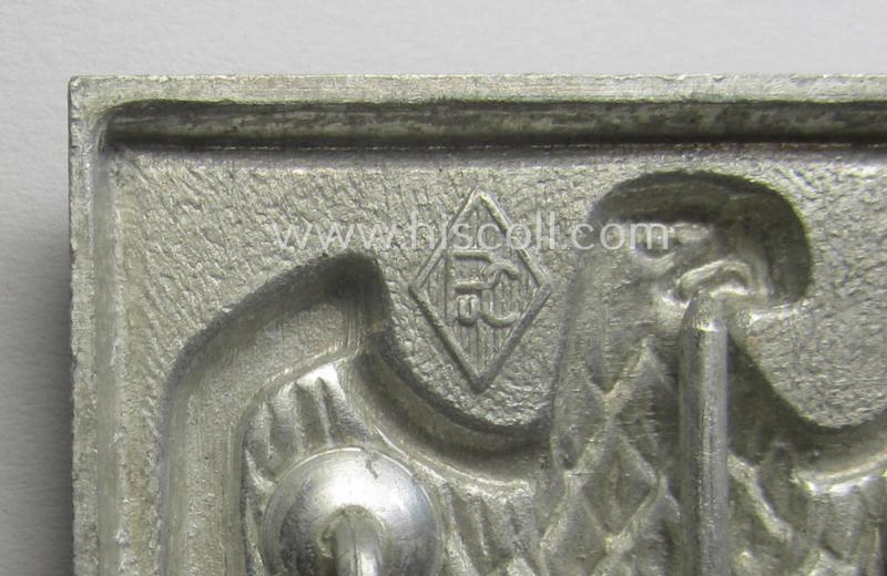 'Virtually mint ie. unissued' pair of WH (Heeres) tropical- (ie. 'DAK'- or: 'Deutsches Afrikakorps'-) related- and/or aluminium-based, eagle-'pith-helmet'-shields comprising of two maker- (ie. 'P&C'-) marked examples