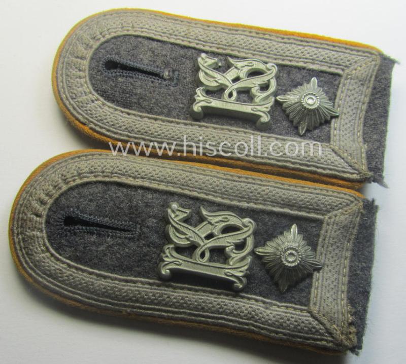 Pair of WH (Luftwaffe) 'cyphered', NCO-type shoulderstraps: 'Feldwebel der Flieger o. FJ-Truppen u. Mitglied einer Kriegsschule'