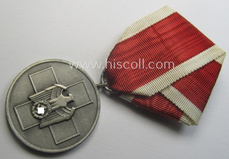 Unusually period-folded, single-pieced and non-detachable, medal-bar (ie. 'Orden- o. Einzelspange') showing a: 'Deutsche Volkspflege'- (ie. civil-service-) medal
