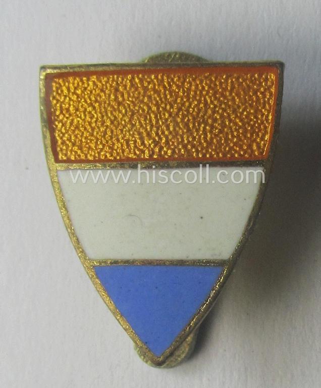 Attractive - multi-coloured enamelled and actually scarcely seen! - Dutch NSB-party-related, so-called: 'Hagespraak'-lapel-pin that is depicting the enamelled bright-orange-, white- and/or light-blue-coloured so-called: 'Prinsenvlag'