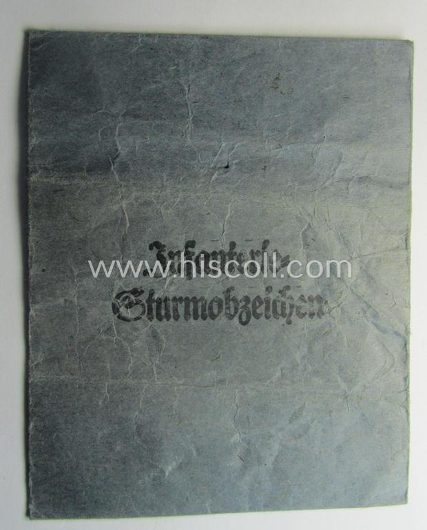 'Zellstoff'-based medal-pouch entitled: 'Infanterie-Sturmabzeichen' (or: silver- ie. bronze-class infantry assault-badge ie. IAB) as executed in typical: 'Zellstoff'-based paper as was intended to store an IAB by the maker: 'Gottlieb & Wagner'