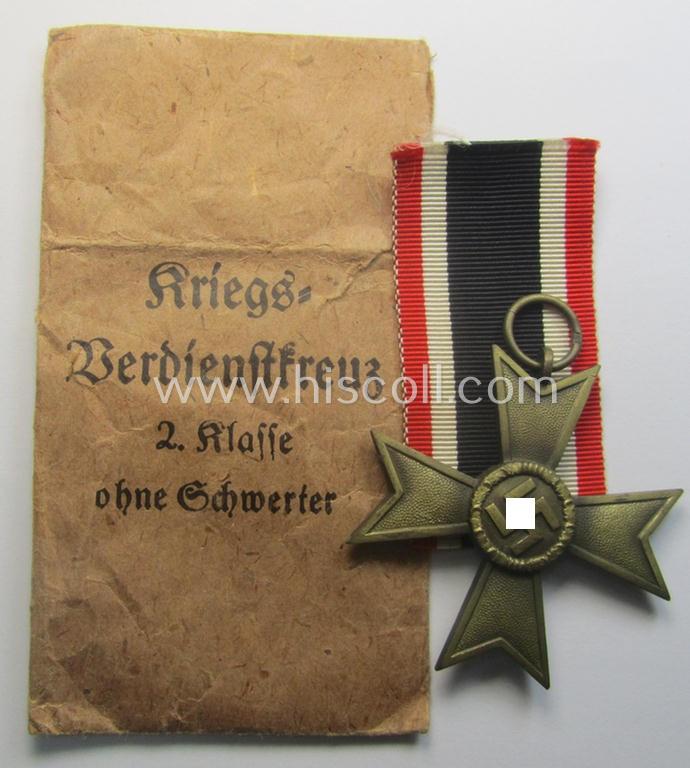 Fully matching medal-set: 'KvK 2. Klasse o. Schwn.' being a clearly maker- (ie. '41'-) marked specimen in pouch by the 'Hersteller': 'Gebr. Bender - Oberstein / Nahe'