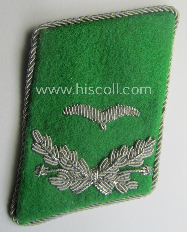 Single - but nevertheless not that easily found! - bright-green-coloured- (and/or: silver-piped) WH (Luftwaffe) officers'-type collar-patch (ie. 'Kragenspiegel für Offiziere') as was intended for a: 'Leutnant der LW-Felddivisionen'