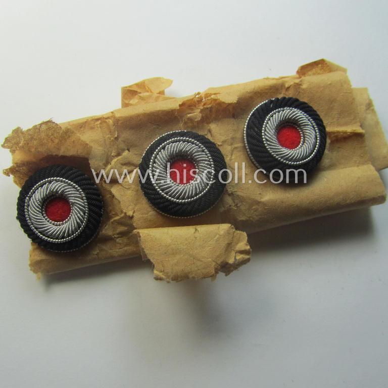 'Virtually mint- ie. unissued' and neatly hand-embroidered, WH (Heeres o. Luftwaffe) officers'-pattern side-cap-cocarde (ie. 'Mützenkokarde für Offiziers-Schiffchen')