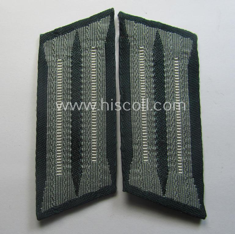 Unusually seen pair of WH (Heeres) 'BeVo'-woven, EM/NCO-type collar-tabs (or: 'Einheitskragenspiegel'): 'Infanterie-Trpn.'